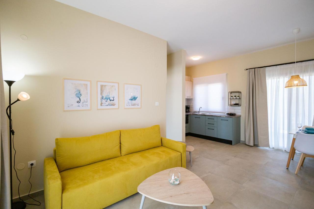 Varkes Suites 2 Nea Moudania Zewnętrze zdjęcie